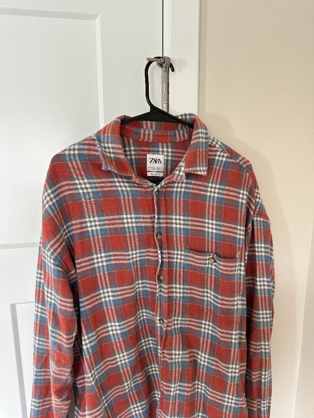 Zara Men's L Relaxed Fit Red Plaid Long Sleeve Button Front Shirt